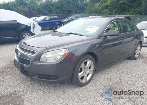 2010 Chevrolet Malibu Ls z USA, uszkodzony, nr VIN 1G1ZA5E0XAF216858